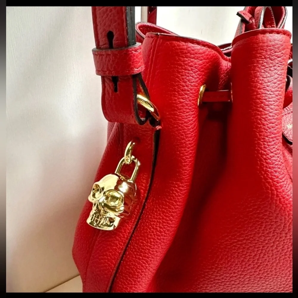 NWT Alexander McQueen Padlock Skull Bucket Bag Red Leather Sealed Hardware